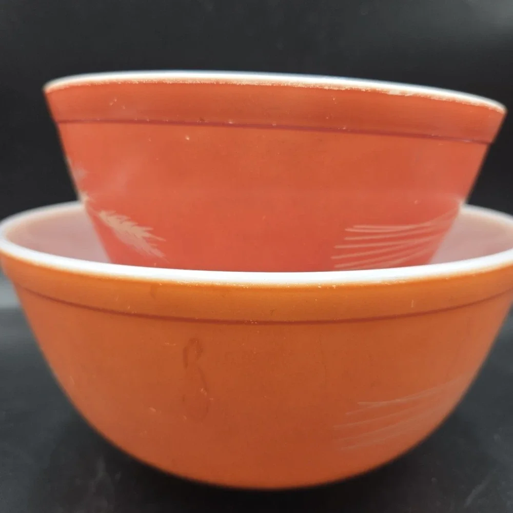 Vintage PYREX‎ Autumn Harvest Wheat 402 403 Nesting Mixing Bowls Set of 2